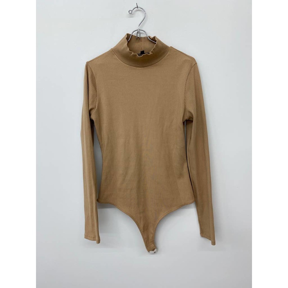 Lulu's Nude ribbed body suit - Picture 2 of 4